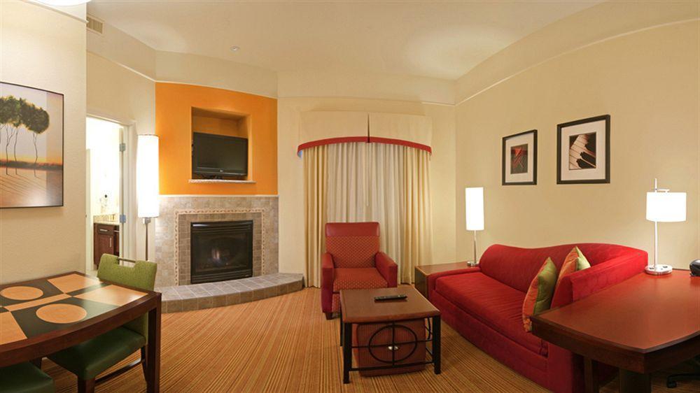 Residence Inn By Marriott Lincoln South Exterior photo