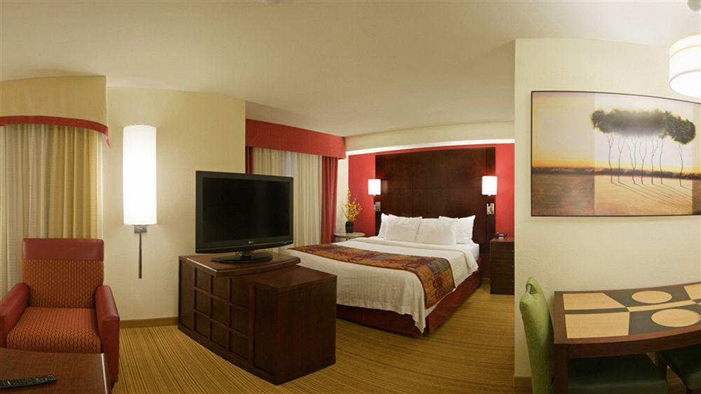 Residence Inn By Marriott Lincoln South Exterior photo